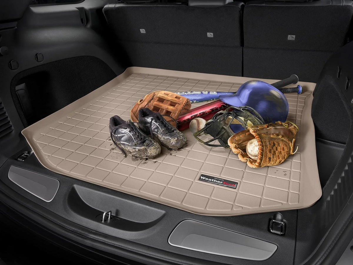 WeatherTech Cargo Trunk Liner with Bumper Protector suitable with 2021-2024 Jeep Grand Cherokee  - Behind 2nd Row Seating With Bumper Protector, Black